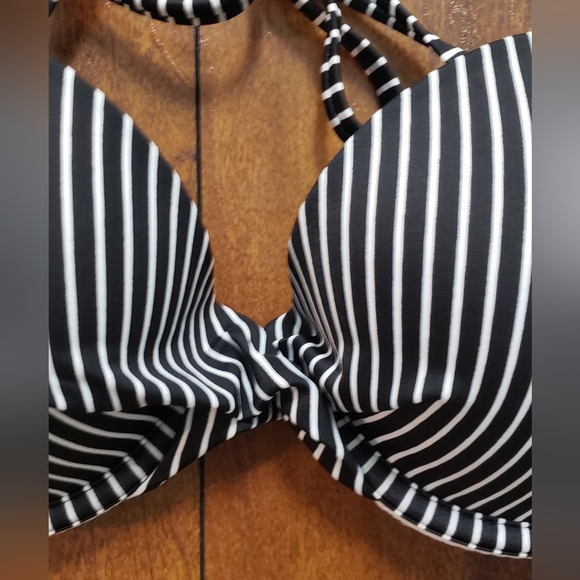 SOLD- Shade & Shore Bikini With Cover-Up - Picture 3 of 10